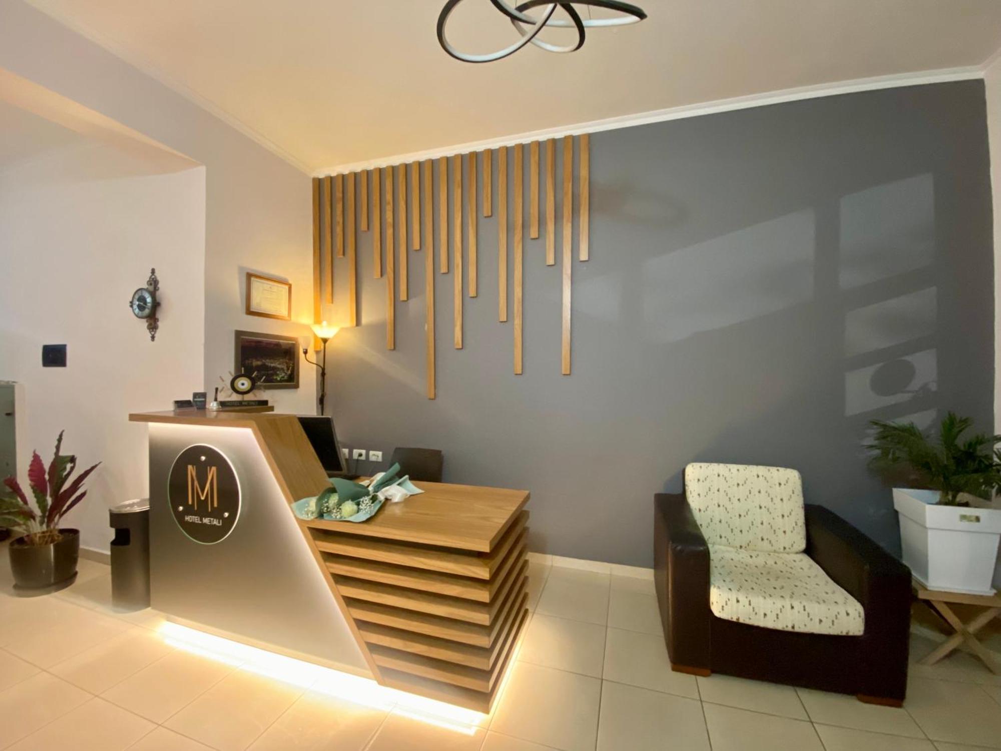 Hotel Metali Saranda Extérieur photo