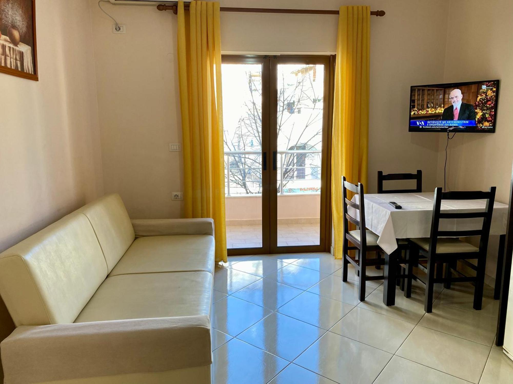 Hotel Metali Saranda Extérieur photo