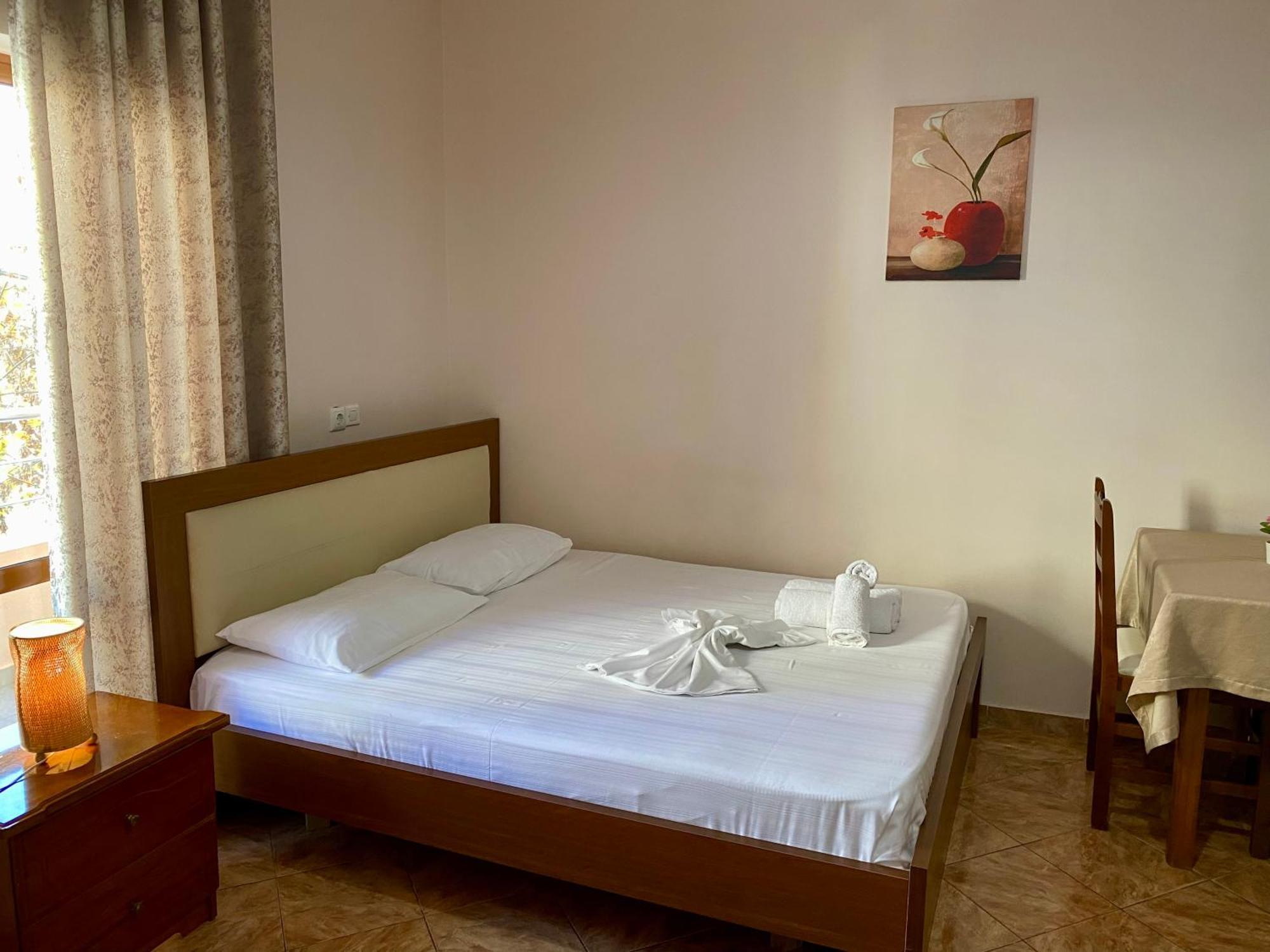 Hotel Metali Saranda Extérieur photo