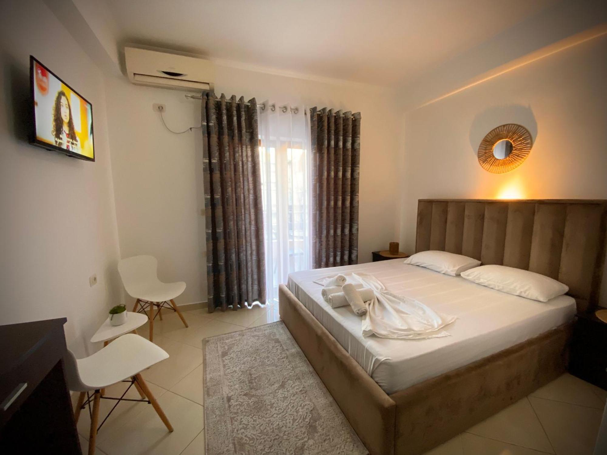 Hotel Metali Saranda Extérieur photo